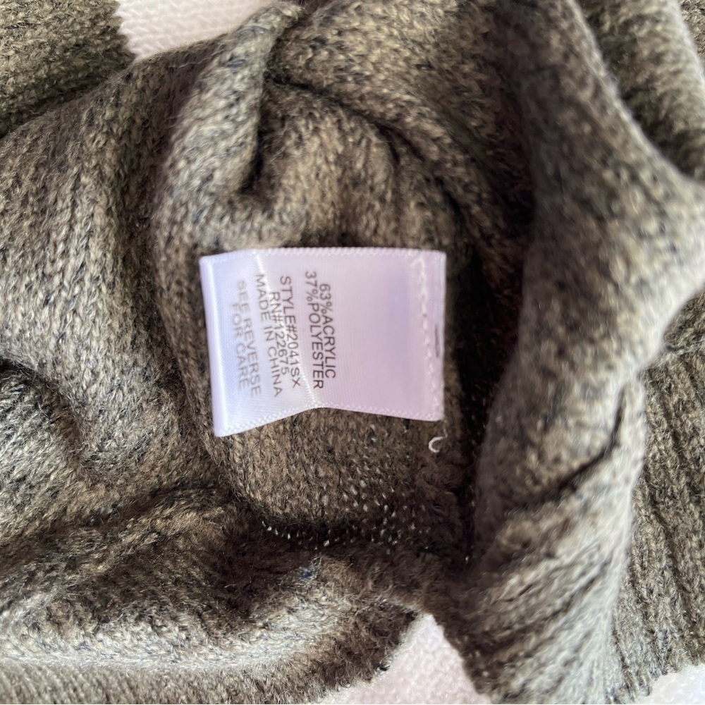 Olive Sweater - Picture 4 of 6